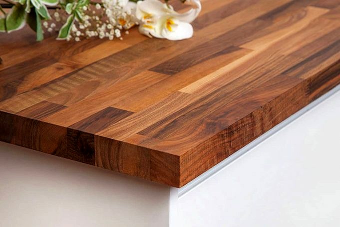 Bestes Holz für Tischplatten. Ein vollständiger Leitfaden